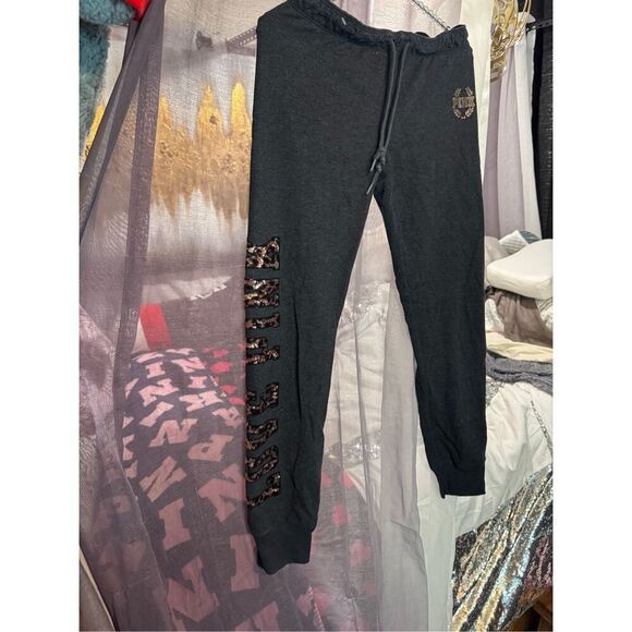 Vs Victorias secret PINK leopard print sequin bling  classic sweatpants joggers - Picture 1 of 6